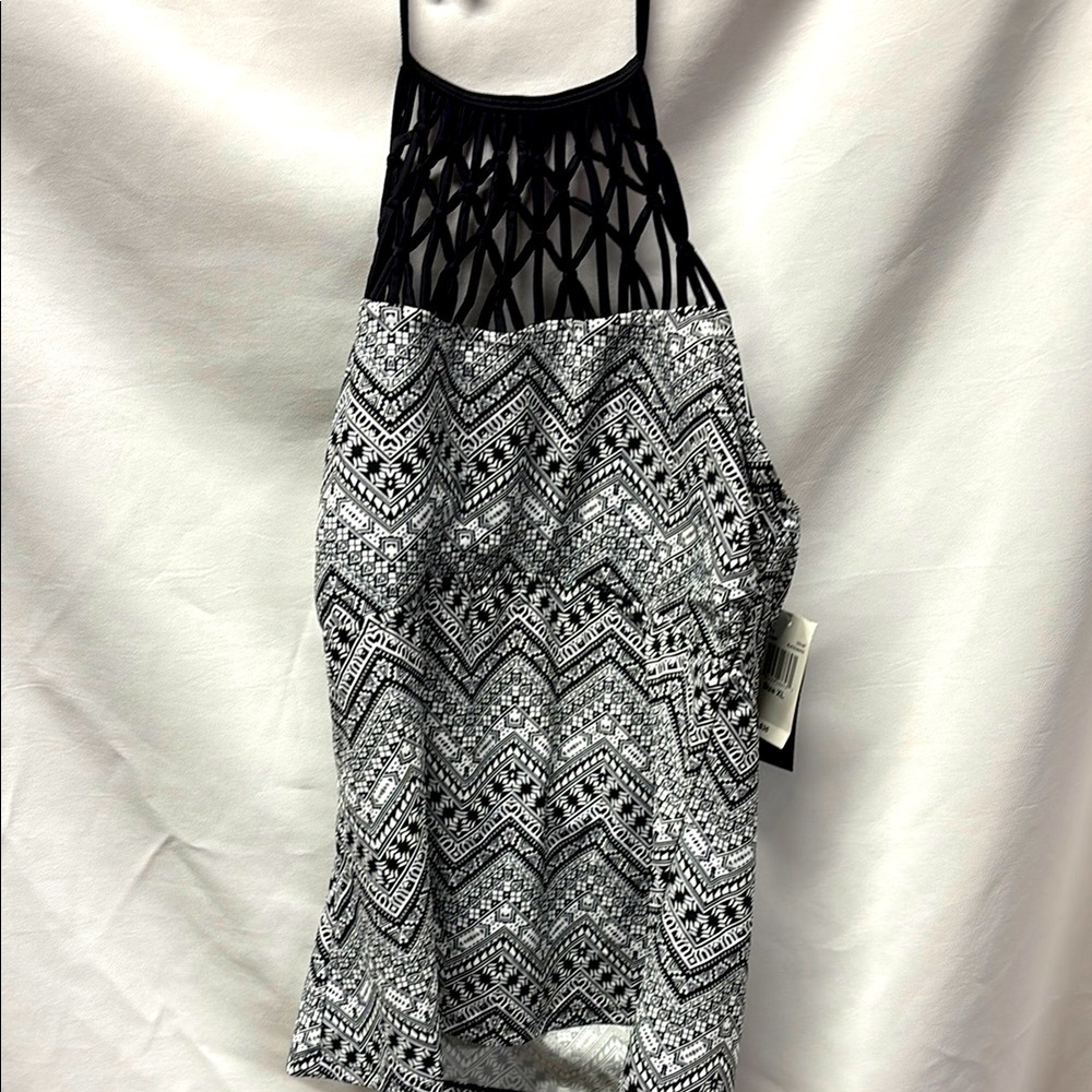 Black and White Geometric Halter Swim Top- NWT